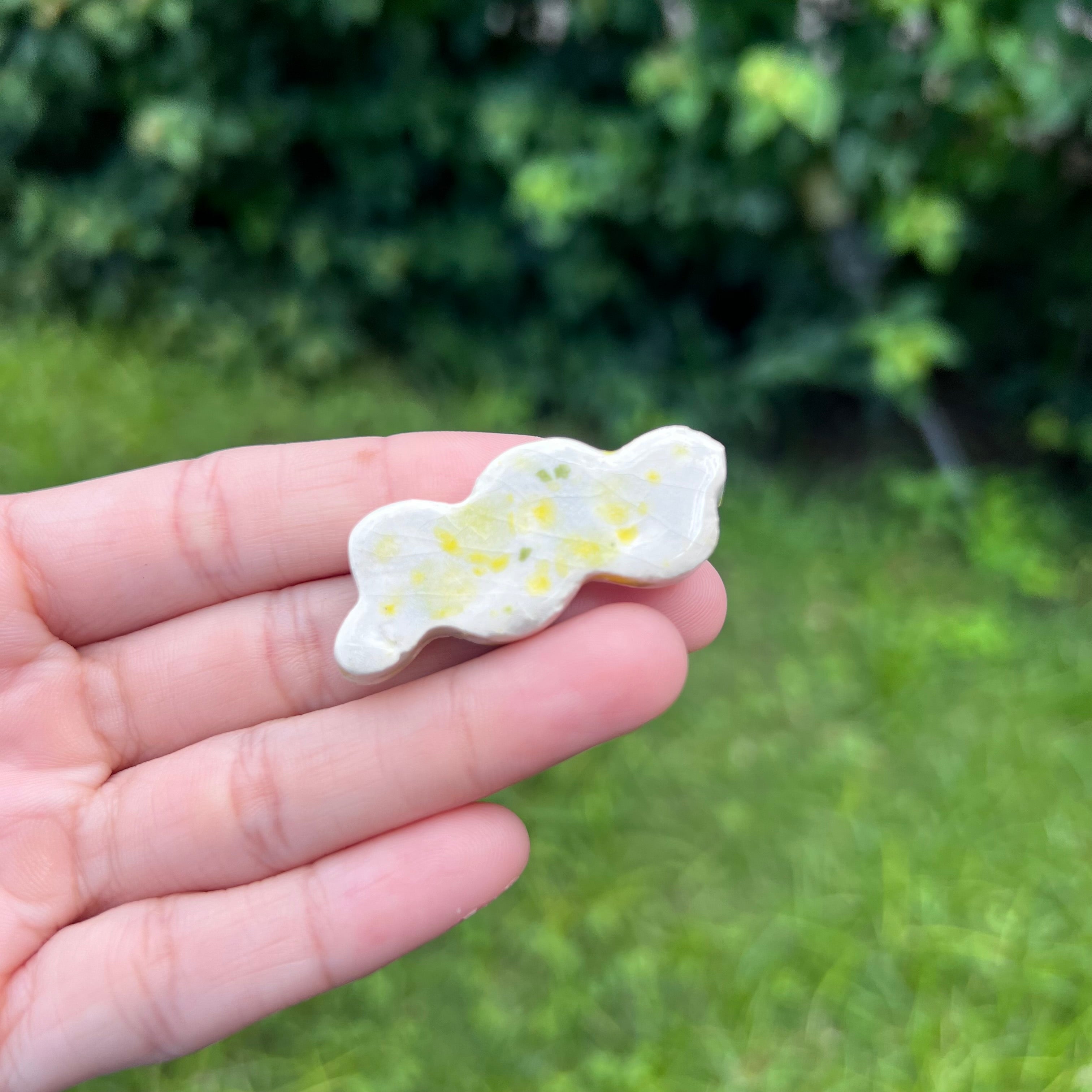 Nube Blanca y Amarilla